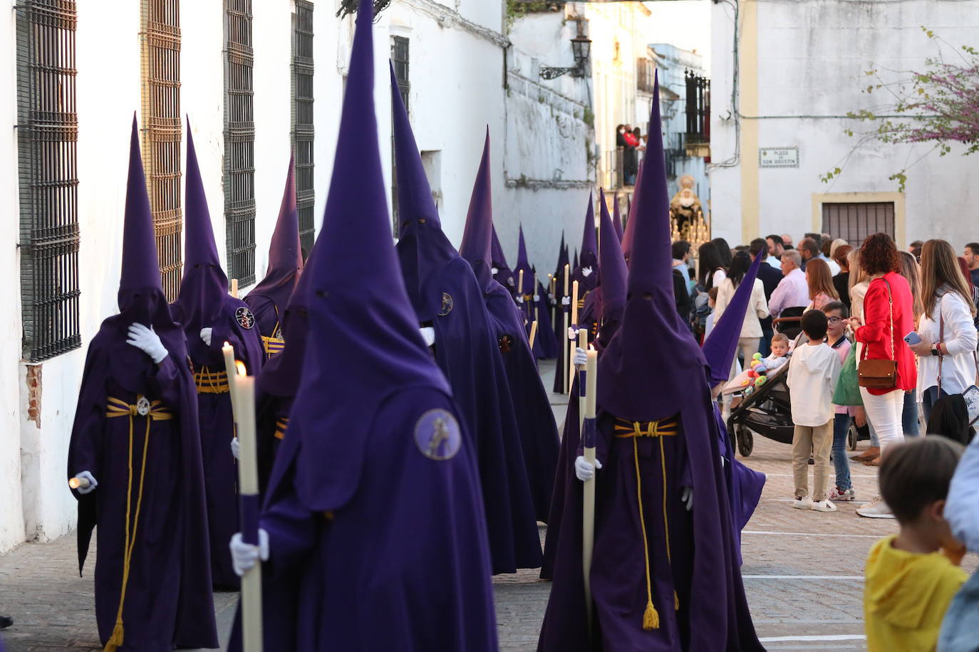Fotos: El fervor envuelve la tarde de Viernes Santo en Jerez de los Caballeros