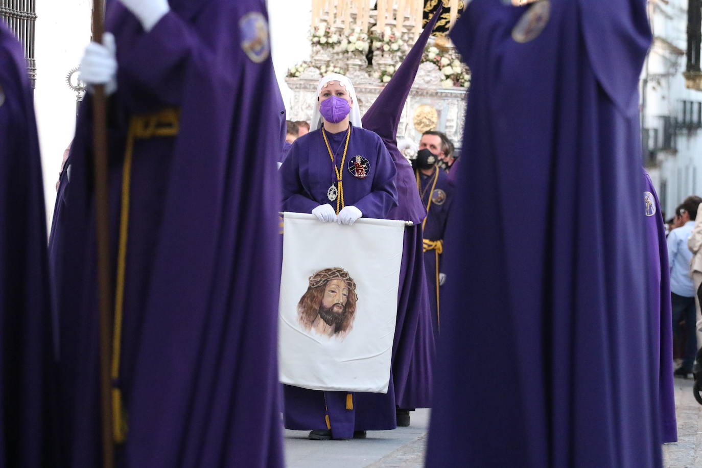 Fotos: El fervor envuelve la tarde de Viernes Santo en Jerez de los Caballeros