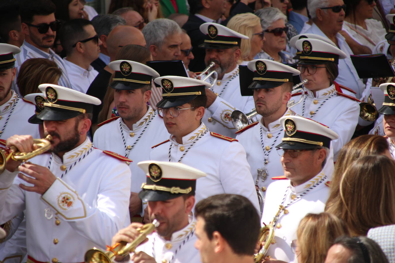Fotos: Jerez se despide de su Semana Santa más deseada con un espléndido Domingo de Resurrección