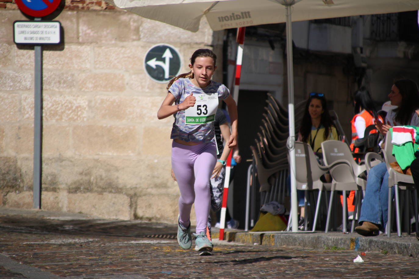 Fotos: Bruno Paixão y Anabel Benítez, vencedores de la XXIII Carrera Popular de Jerez de los Caballeros
