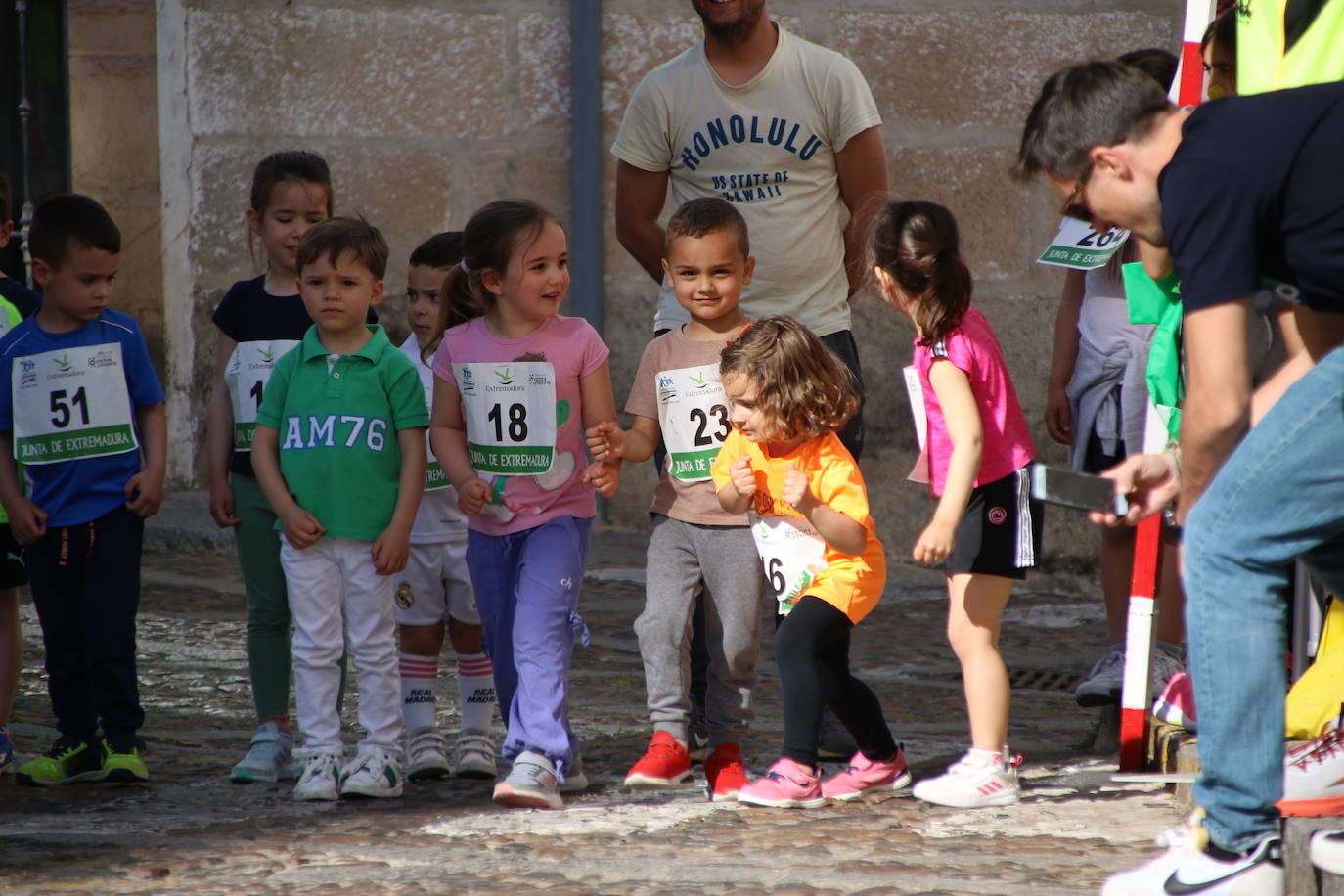 Fotos: Bruno Paixão y Anabel Benítez, vencedores de la XXIII Carrera Popular de Jerez de los Caballeros