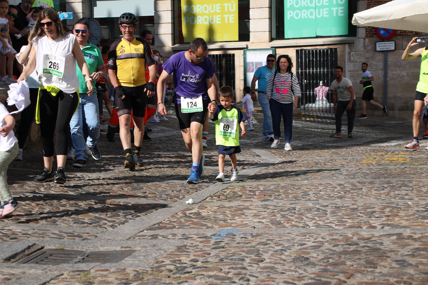 Fotos: Bruno Paixão y Anabel Benítez, vencedores de la XXIII Carrera Popular de Jerez de los Caballeros