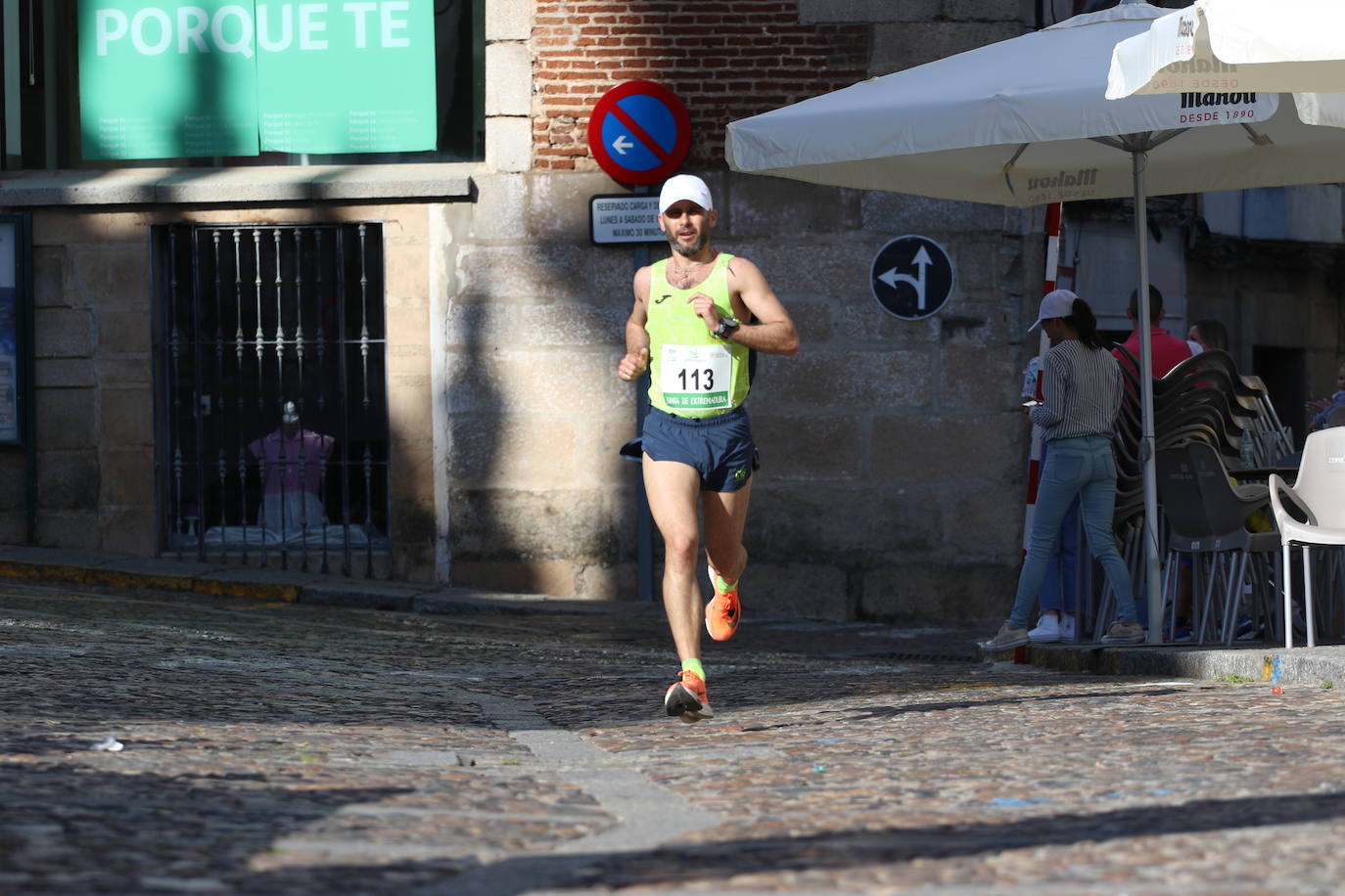 Fotos: Bruno Paixão y Anabel Benítez, vencedores de la XXIII Carrera Popular de Jerez de los Caballeros