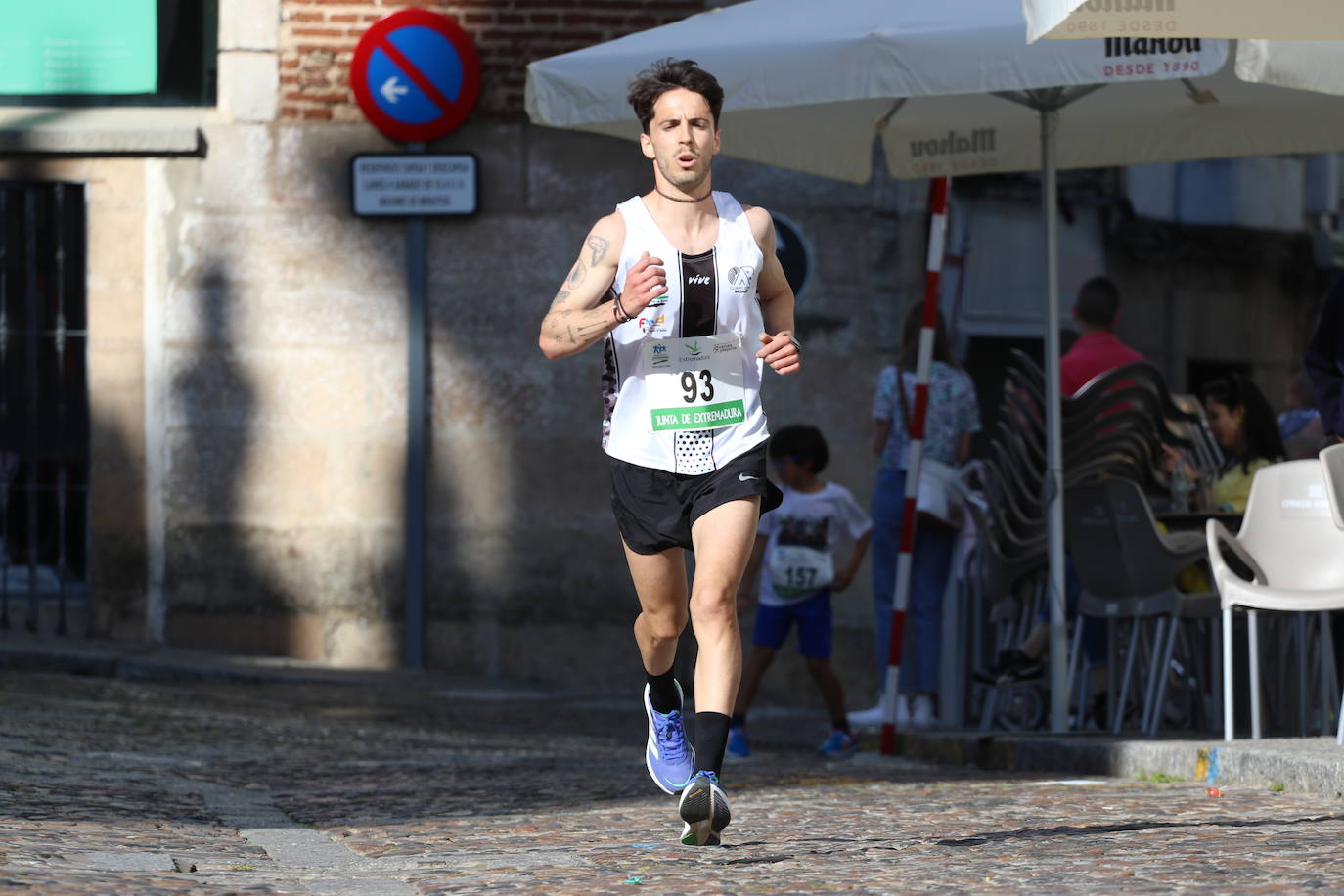 Fotos: Bruno Paixão y Anabel Benítez, vencedores de la XXIII Carrera Popular de Jerez de los Caballeros