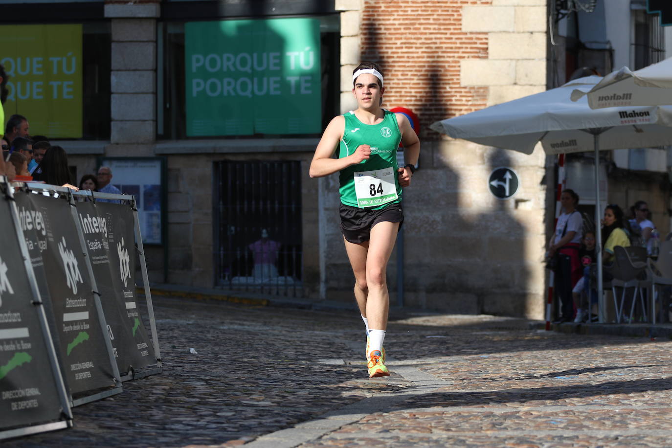 Fotos: Bruno Paixão y Anabel Benítez, vencedores de la XXIII Carrera Popular de Jerez de los Caballeros