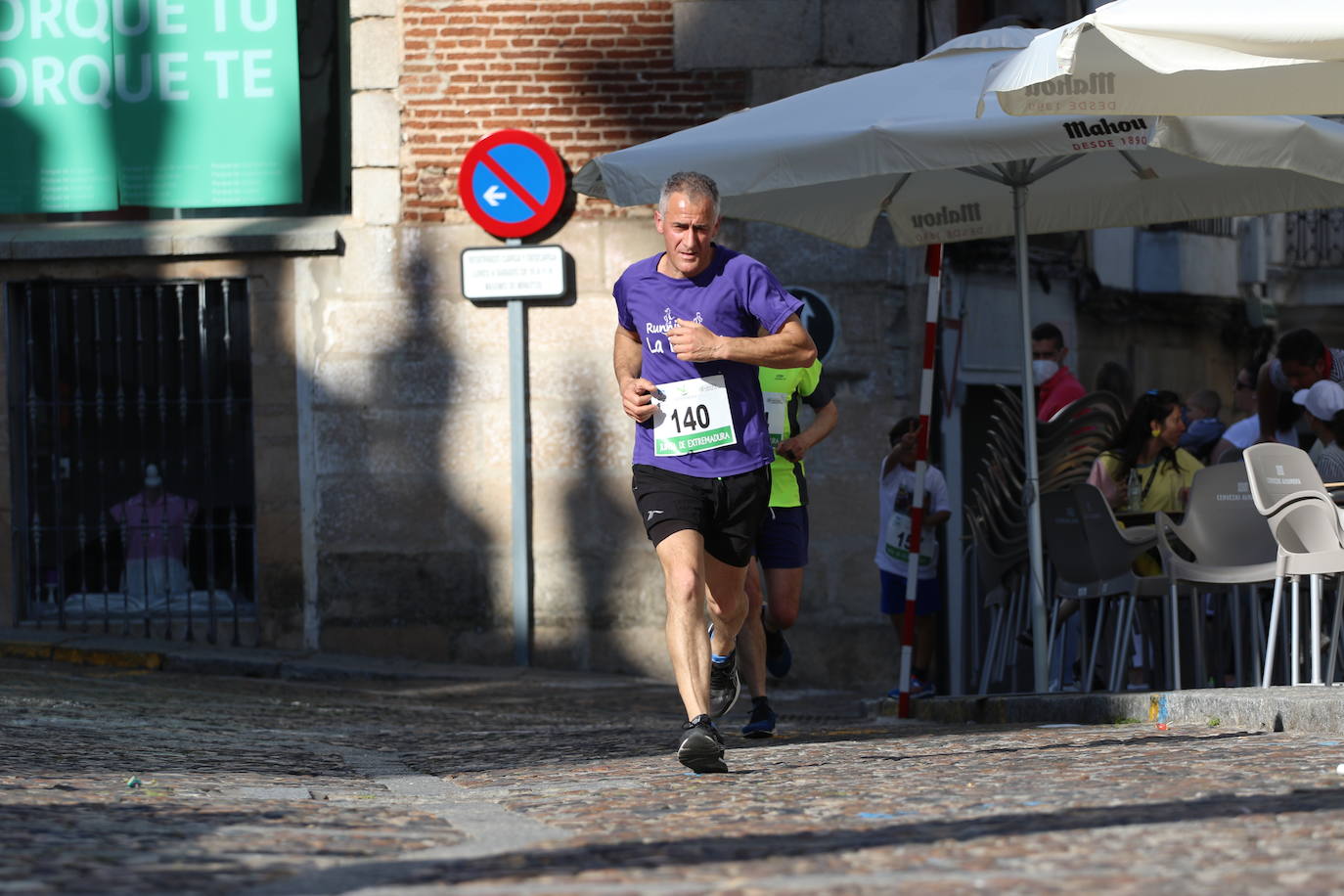 Fotos: Bruno Paixão y Anabel Benítez, vencedores de la XXIII Carrera Popular de Jerez de los Caballeros