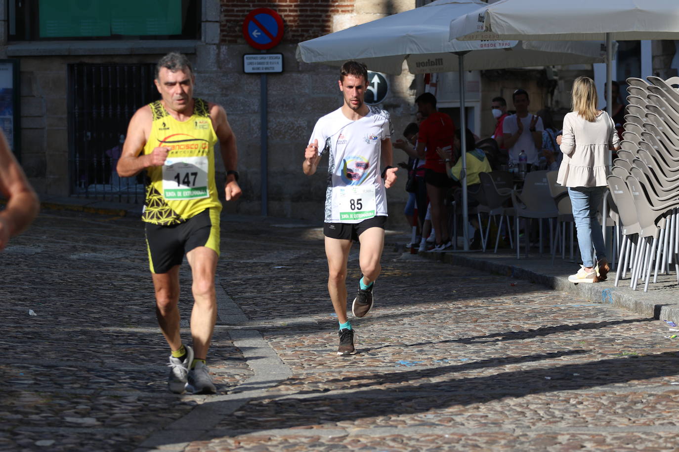 Fotos: Bruno Paixão y Anabel Benítez, vencedores de la XXIII Carrera Popular de Jerez de los Caballeros