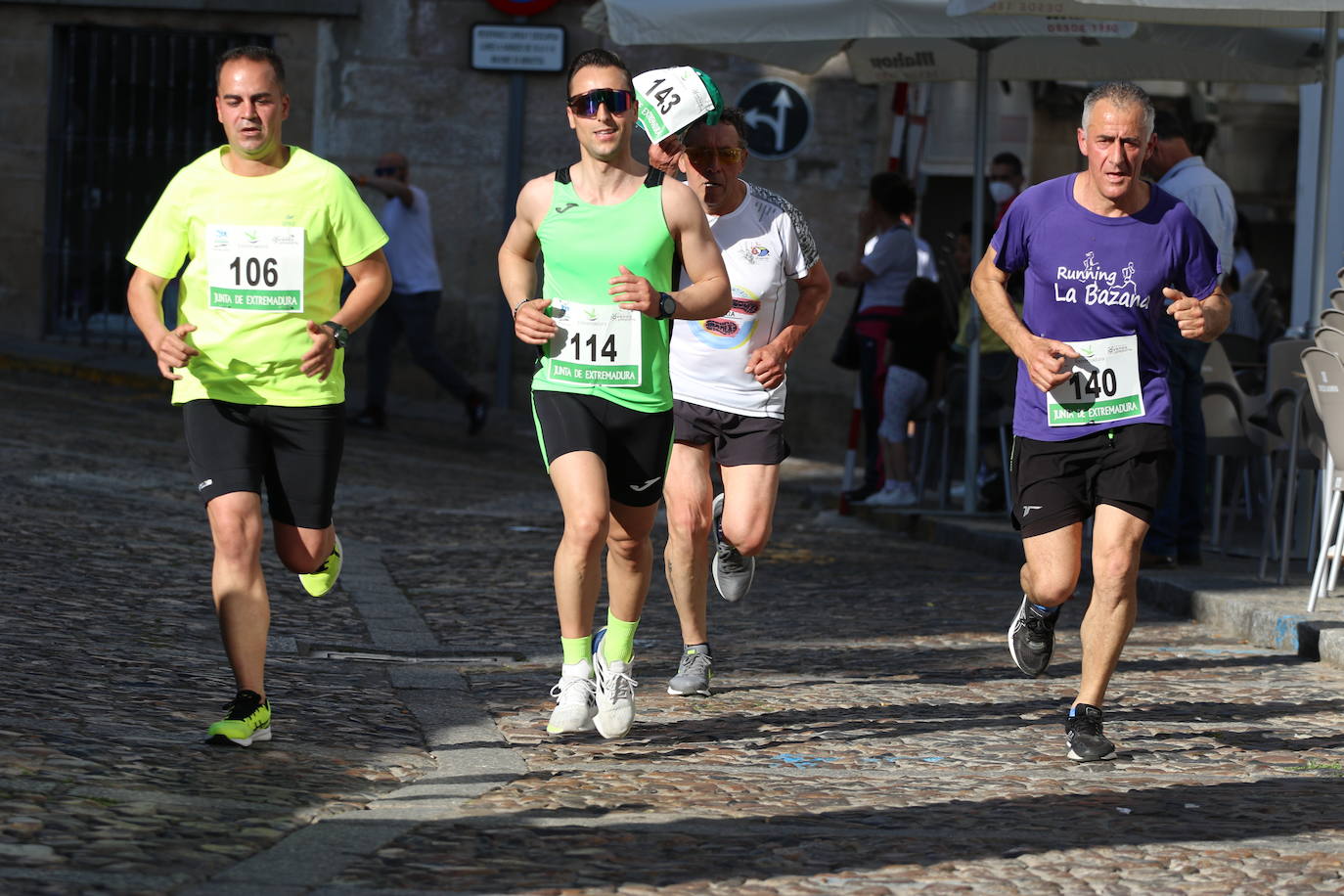 Fotos: Bruno Paixão y Anabel Benítez, vencedores de la XXIII Carrera Popular de Jerez de los Caballeros