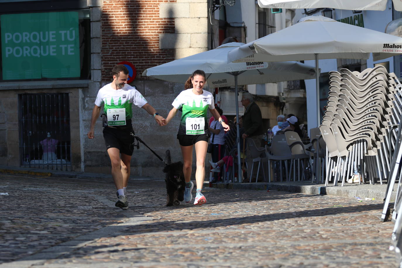 Fotos: Bruno Paixão y Anabel Benítez, vencedores de la XXIII Carrera Popular de Jerez de los Caballeros