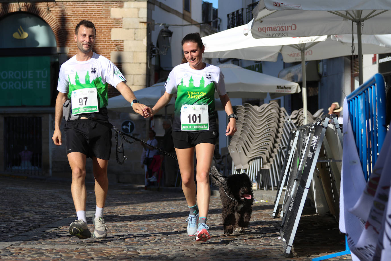Fotos: Bruno Paixão y Anabel Benítez, vencedores de la XXIII Carrera Popular de Jerez de los Caballeros