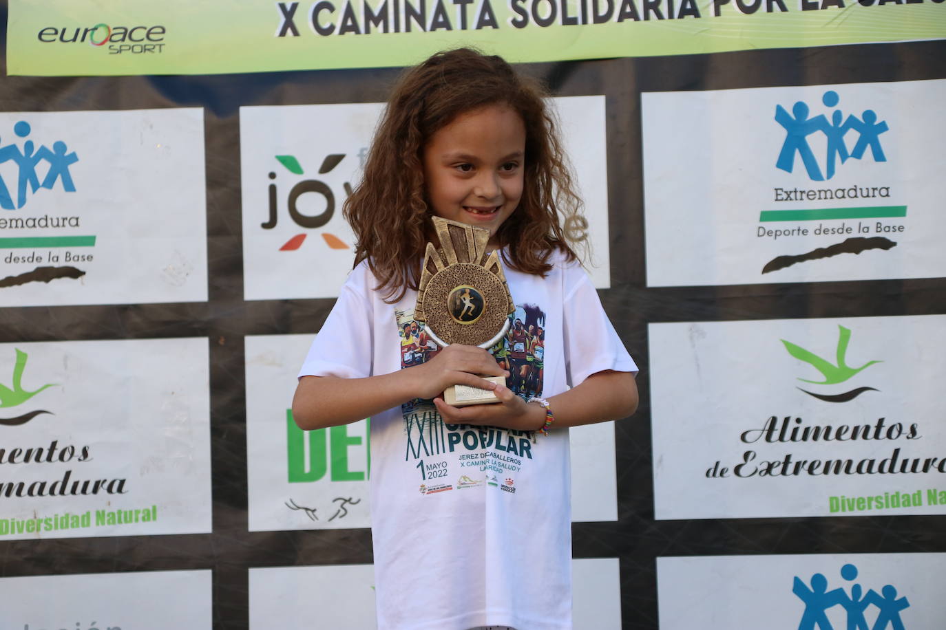Fotos: Bruno Paixão y Anabel Benítez, vencedores de la XXIII Carrera Popular de Jerez de los Caballeros