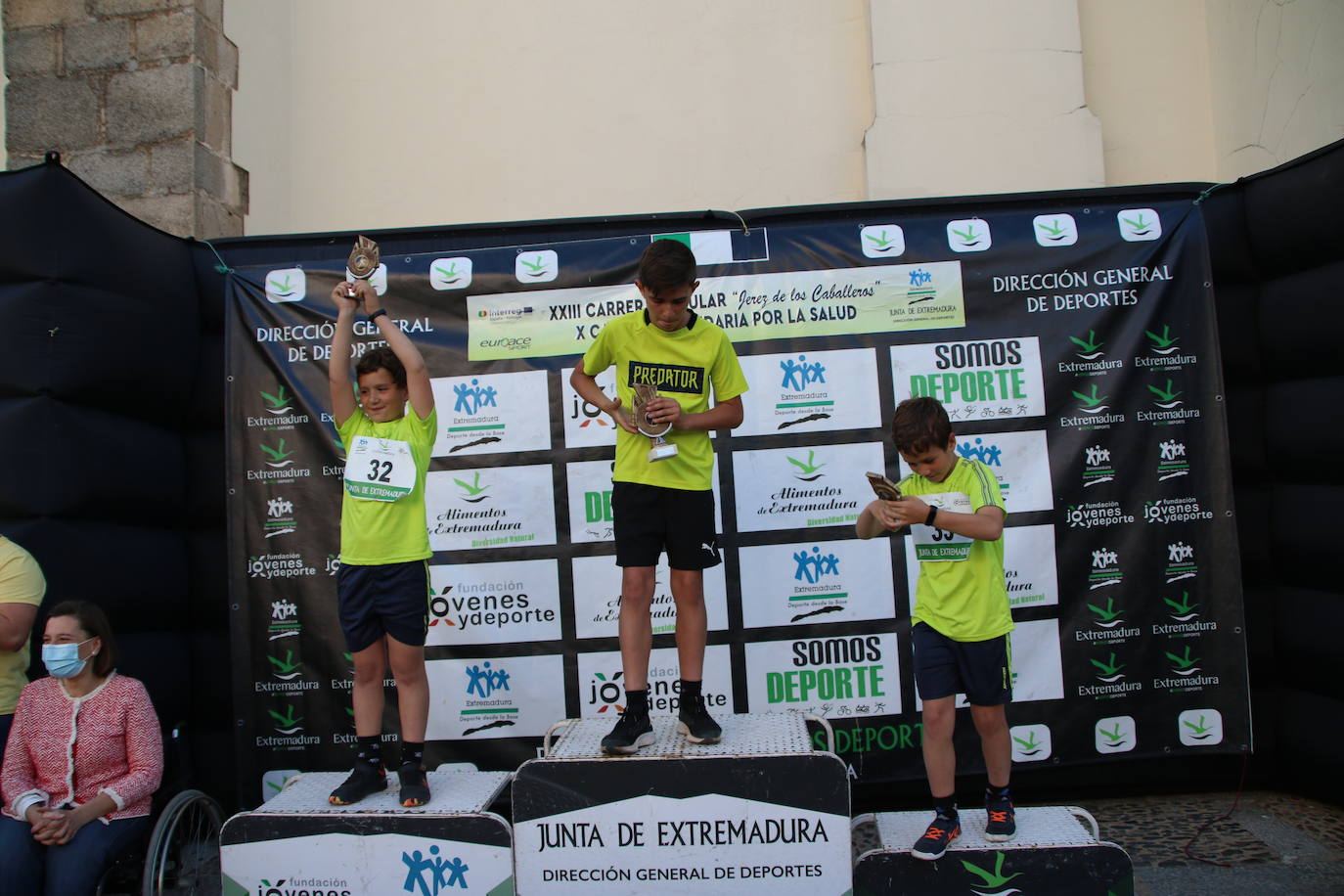 Fotos: Bruno Paixão y Anabel Benítez, vencedores de la XXIII Carrera Popular de Jerez de los Caballeros