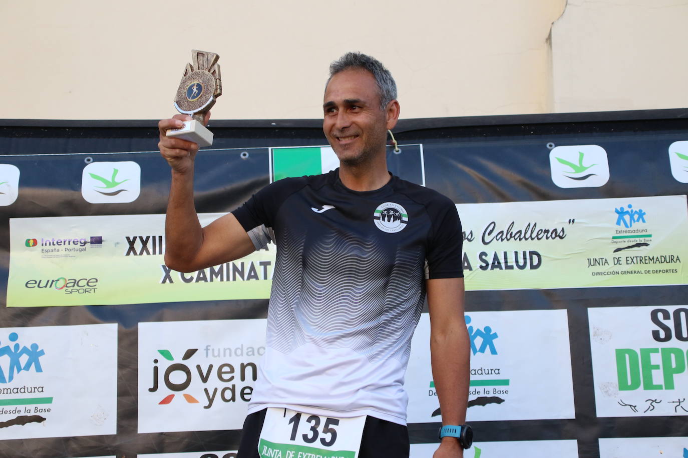 Fotos: Bruno Paixão y Anabel Benítez, vencedores de la XXIII Carrera Popular de Jerez de los Caballeros