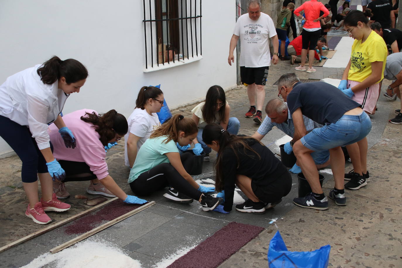 Fotos: Las alfombras de sal vuelven a engalanar las calles de Jerez para celebrar el Corpus Christi