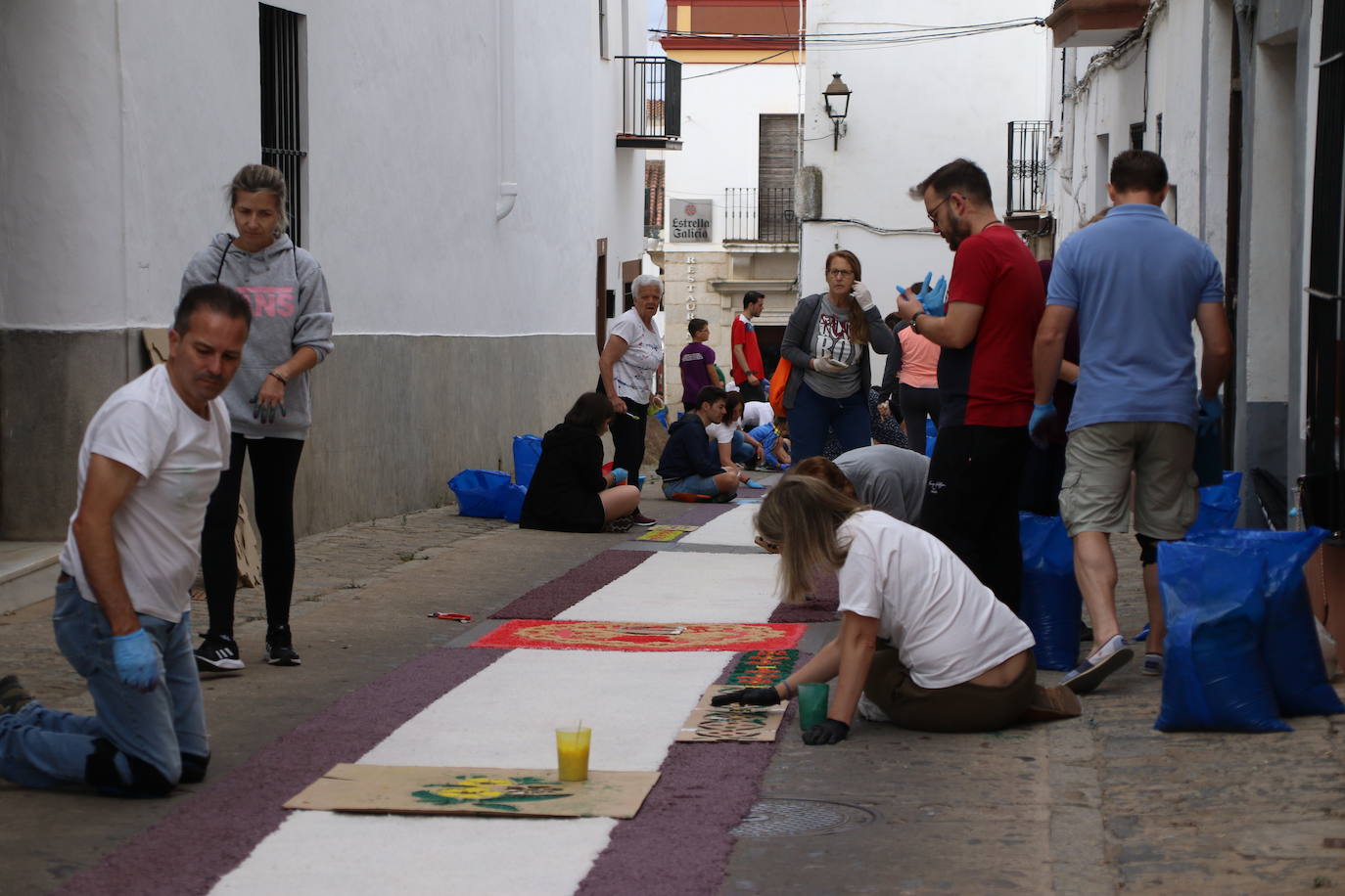 Fotos: Las alfombras de sal vuelven a engalanar las calles de Jerez para celebrar el Corpus Christi