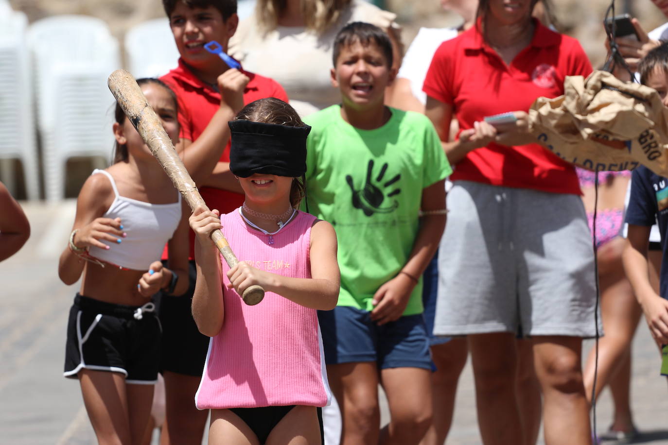 Fotos: El barrio de Santiago celebra este sábado su tradicional «velá»