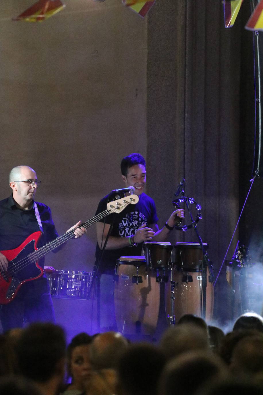 Fotos: La «velá» del barrio de Santa Catalina continúa este sábado con más música y animación
