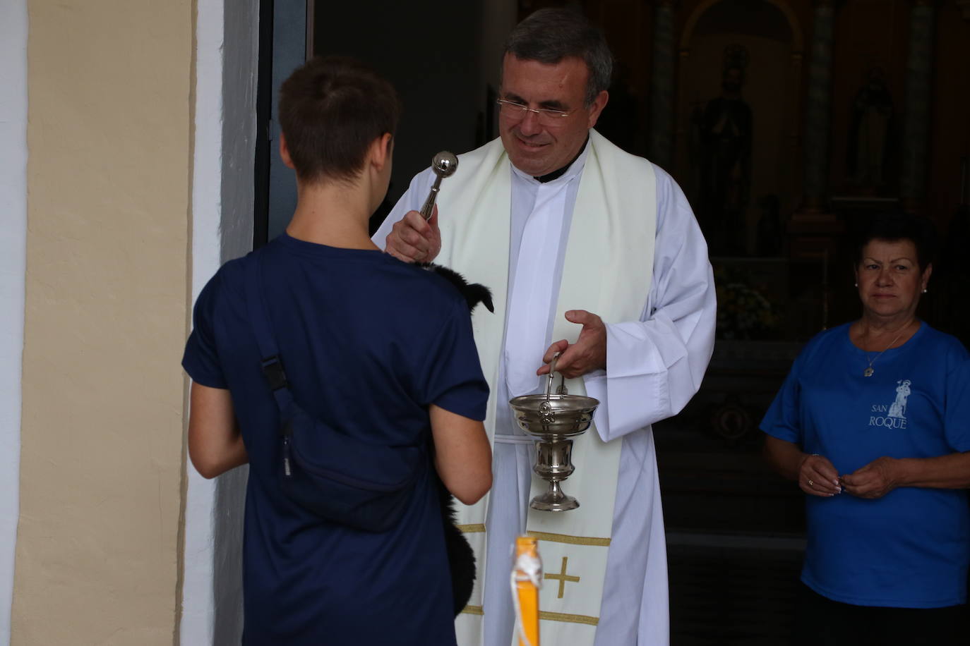 Fotos: La «velá» del barrio de San Roque continúa con la tradicional bendición de animales y los juegos infantiles