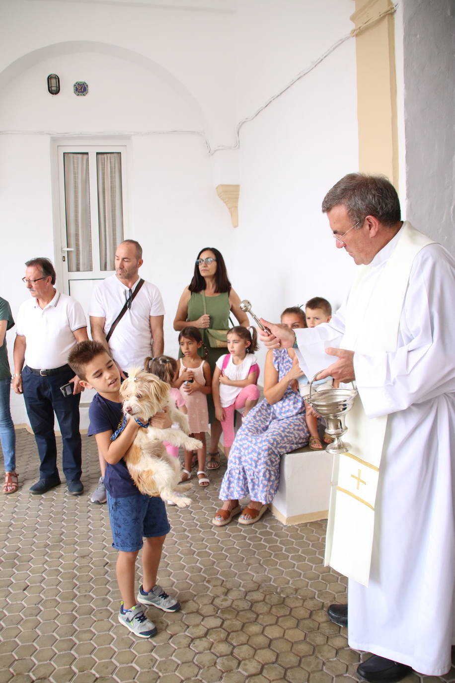 Fotos: La «velá» del barrio de San Roque continúa con la tradicional bendición de animales y los juegos infantiles