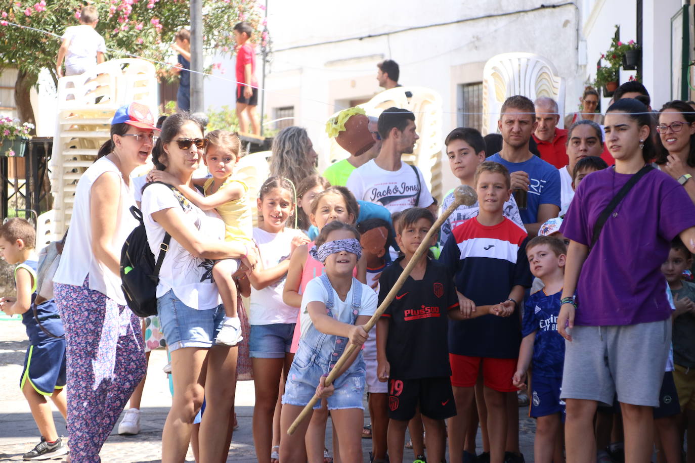 Fotos: El barrio de Santa María continúa este sábado con su tradicional «velá»