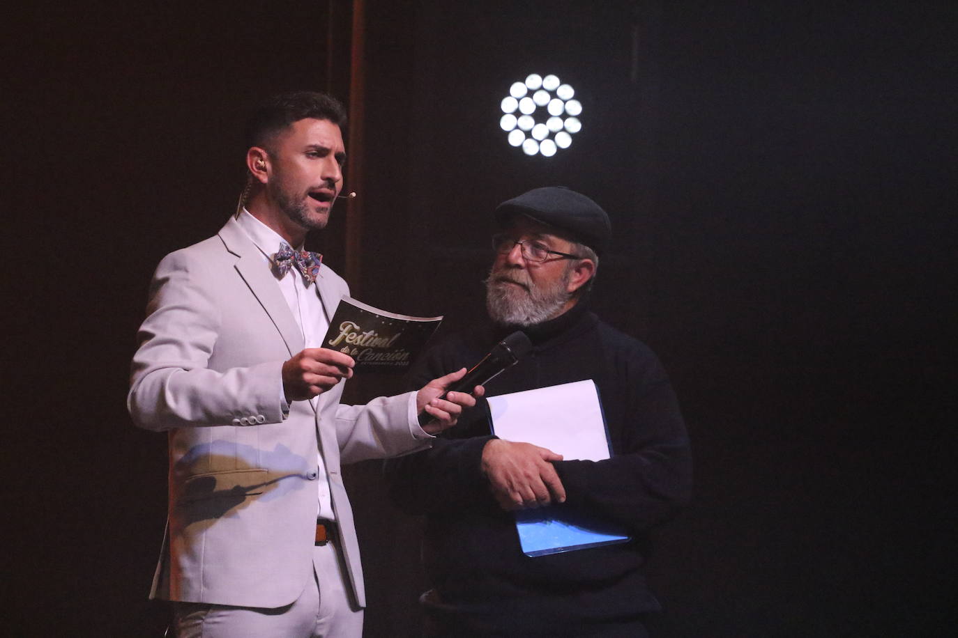 Fotos: Ana Nina, ganadora del Festival de la Canción de Extremadura 2022