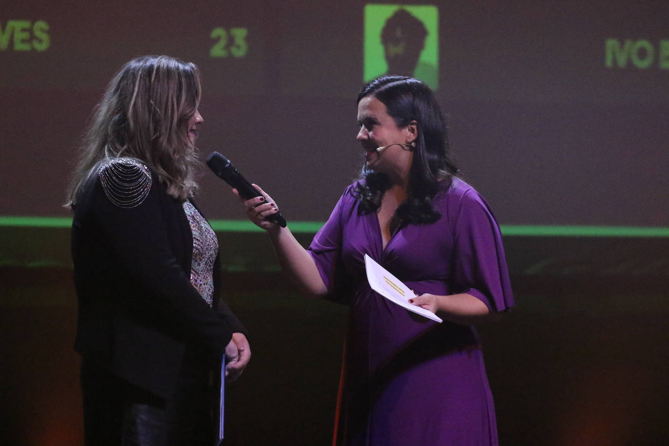 Fotos: Ana Nina, ganadora del Festival de la Canción de Extremadura 2022