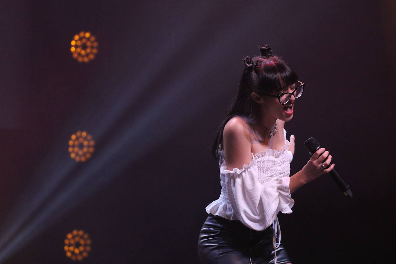 Fotos: Ana Nina, ganadora del Festival de la Canción de Extremadura 2022
