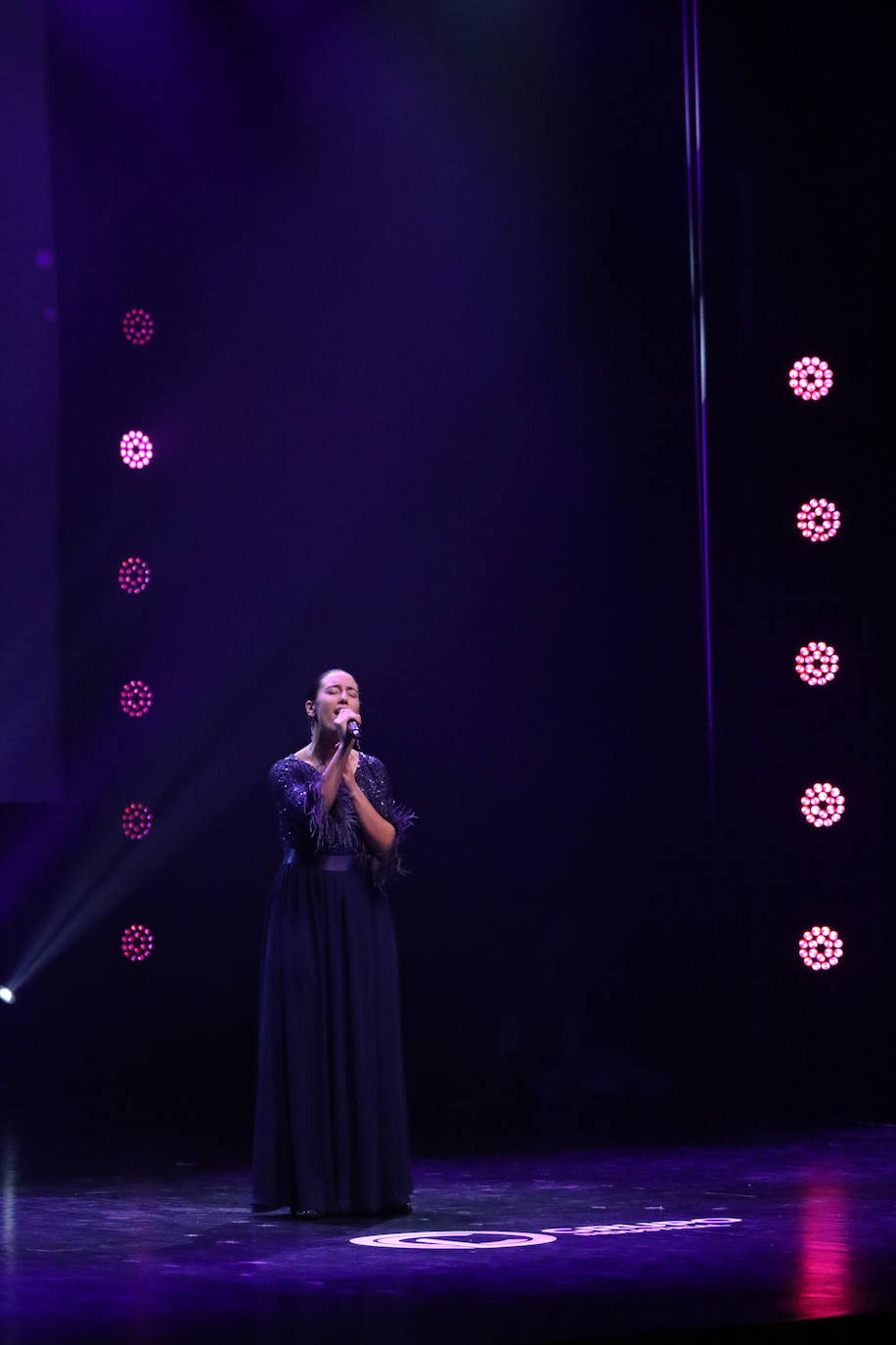 Fotos: Ana Nina, ganadora del Festival de la Canción de Extremadura 2022