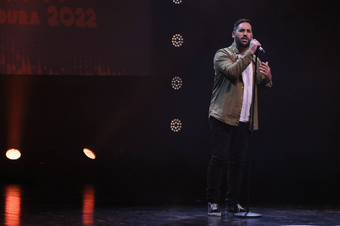 Fotos: Ana Nina, ganadora del Festival de la Canción de Extremadura 2022