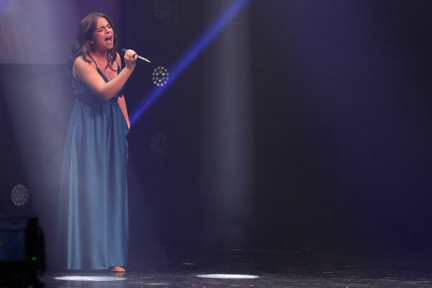 Fotos: Ana Nina, ganadora del Festival de la Canción de Extremadura 2022