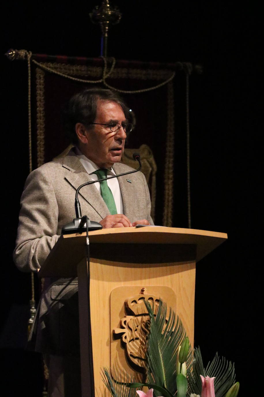 Fotos: Jerez conmemora los 40 años de ayuntamientos democráticos con un homenaje a las mujeres y hombres que han formado parte de la Corporación Municipal