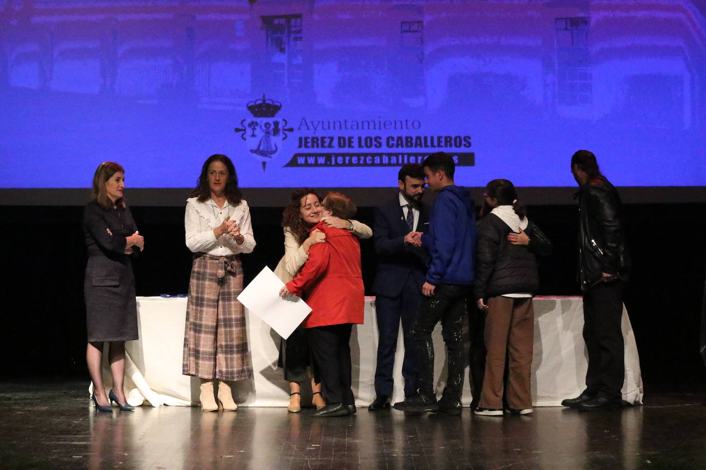 Fotos: Jerez conmemora los 40 años de ayuntamientos democráticos con un homenaje a las mujeres y hombres que han formado parte de la Corporación Municipal