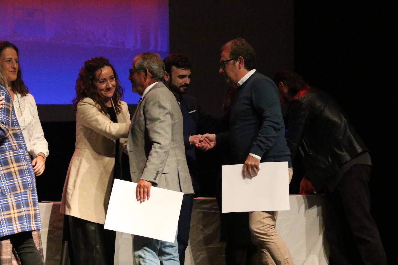 Fotos: Jerez conmemora los 40 años de ayuntamientos democráticos con un homenaje a las mujeres y hombres que han formado parte de la Corporación Municipal