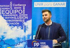 Raúl Gordillo durante su presentación como candidato a la alcaldía.