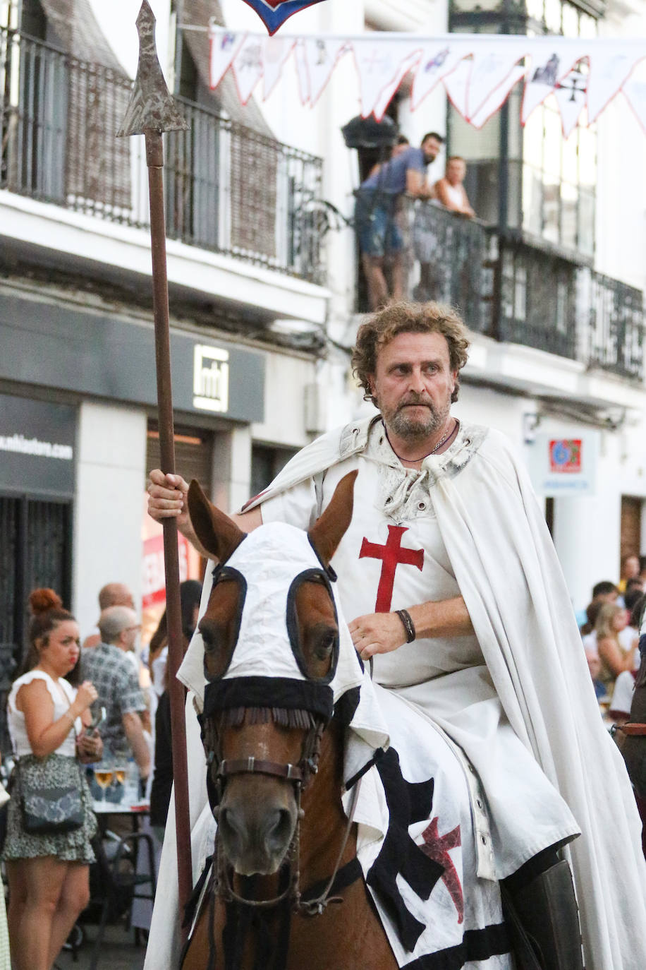 Desfile inaugural del XX Festival Templario de Jerez de los Caballeros, en imágenes