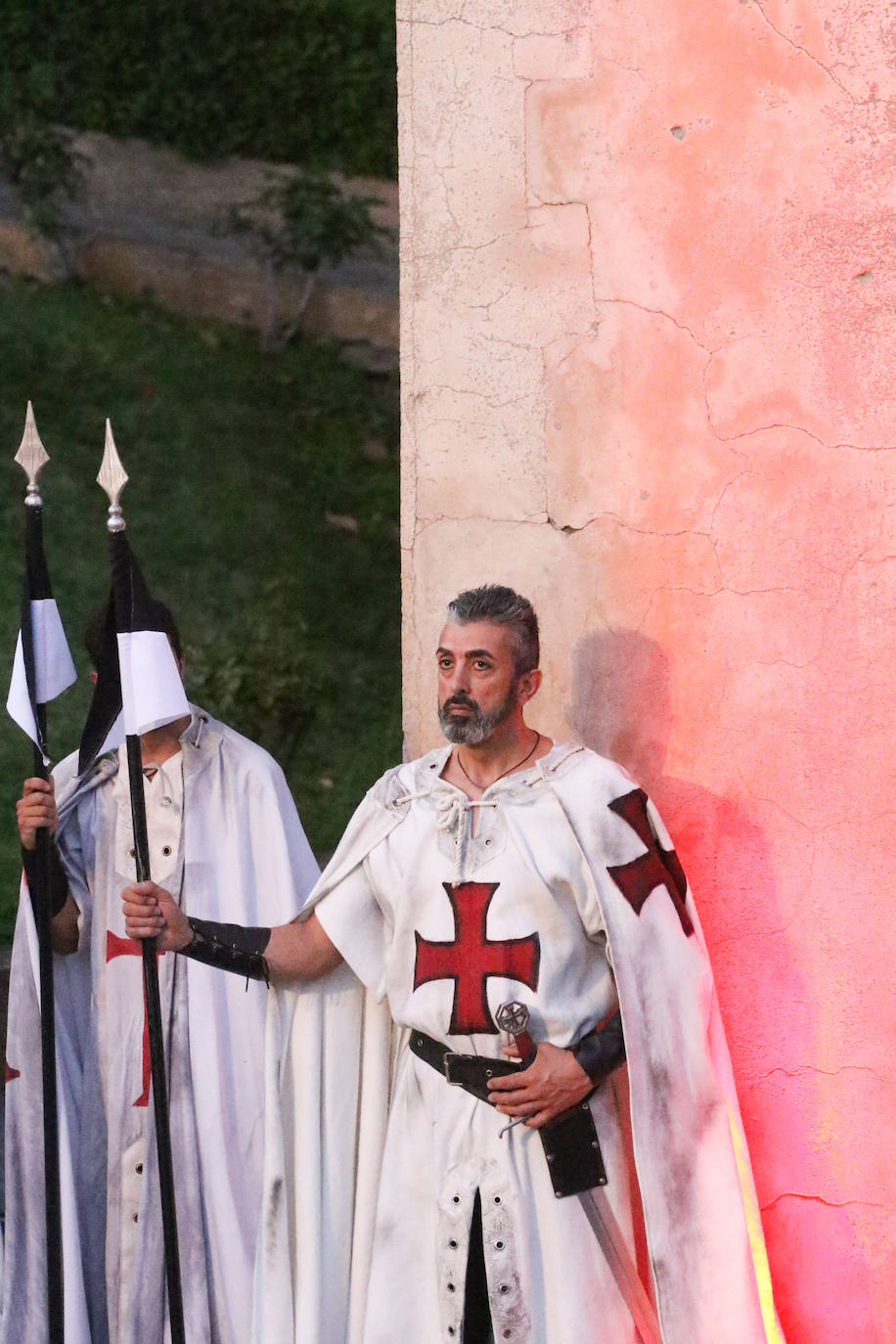 Desfile inaugural del XX Festival Templario de Jerez de los Caballeros, en imágenes