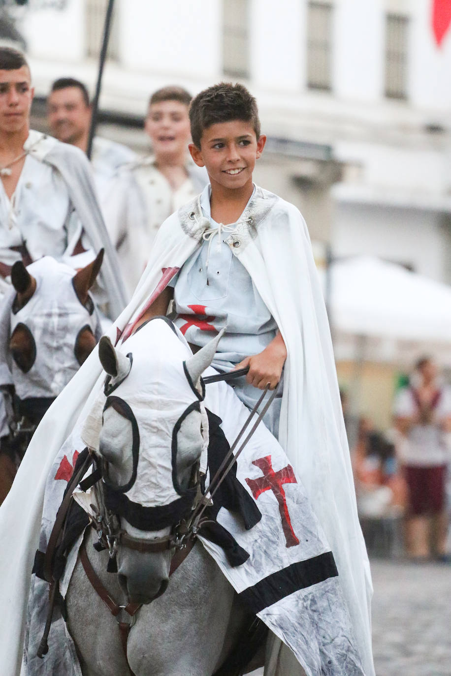 Desfile inaugural del XX Festival Templario de Jerez de los Caballeros, en imágenes