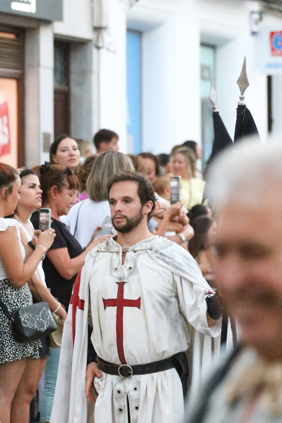Desfile inaugural del XX Festival Templario de Jerez de los Caballeros, en imágenes