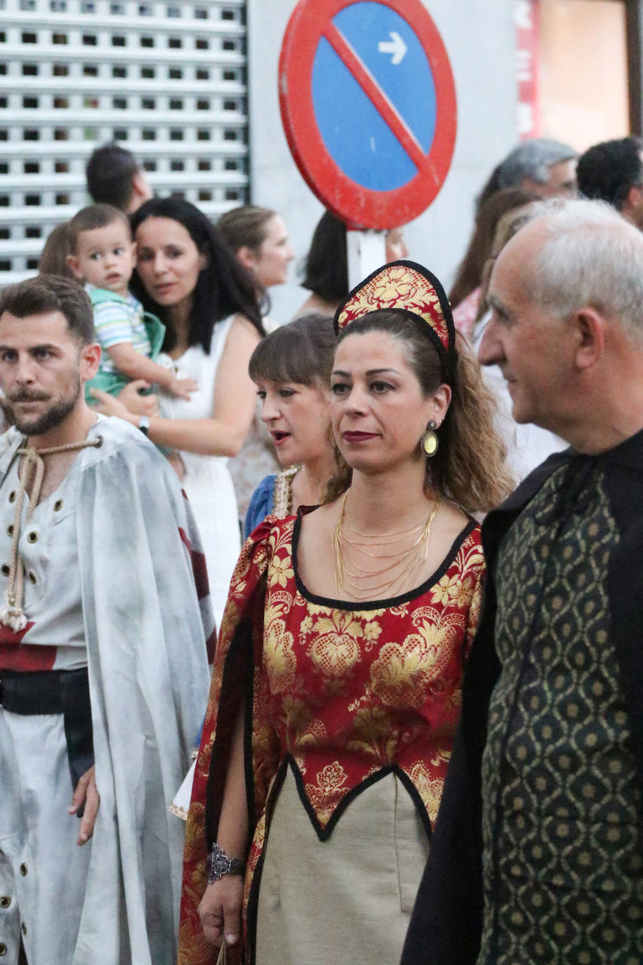 Desfile inaugural del XX Festival Templario de Jerez de los Caballeros, en imágenes