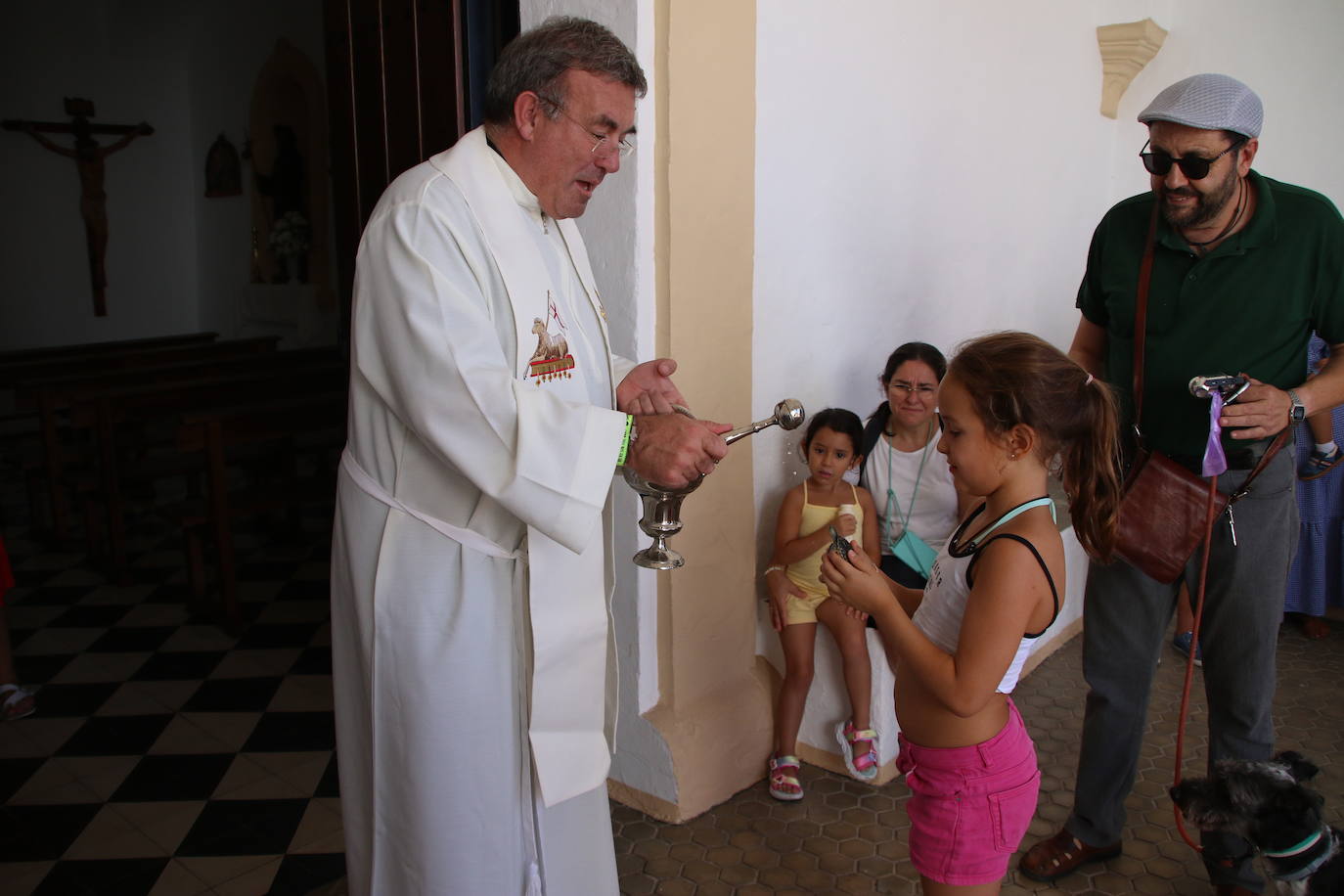 La ermita de San Roque acoge la tradicional bendición de animales