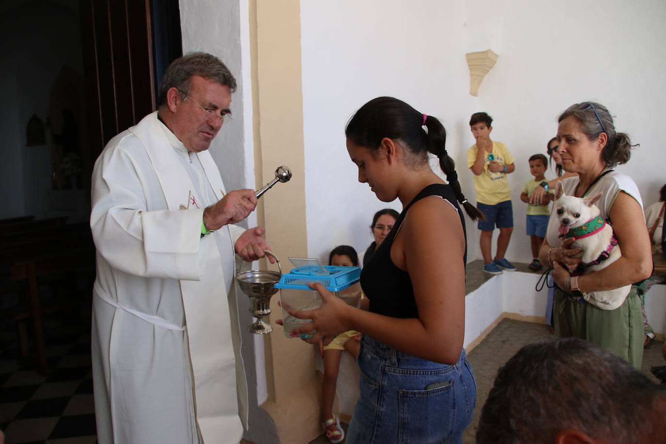 La ermita de San Roque acoge la tradicional bendición de animales