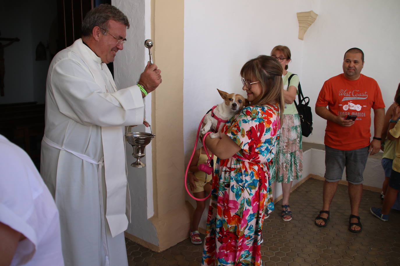 La ermita de San Roque acoge la tradicional bendición de animales