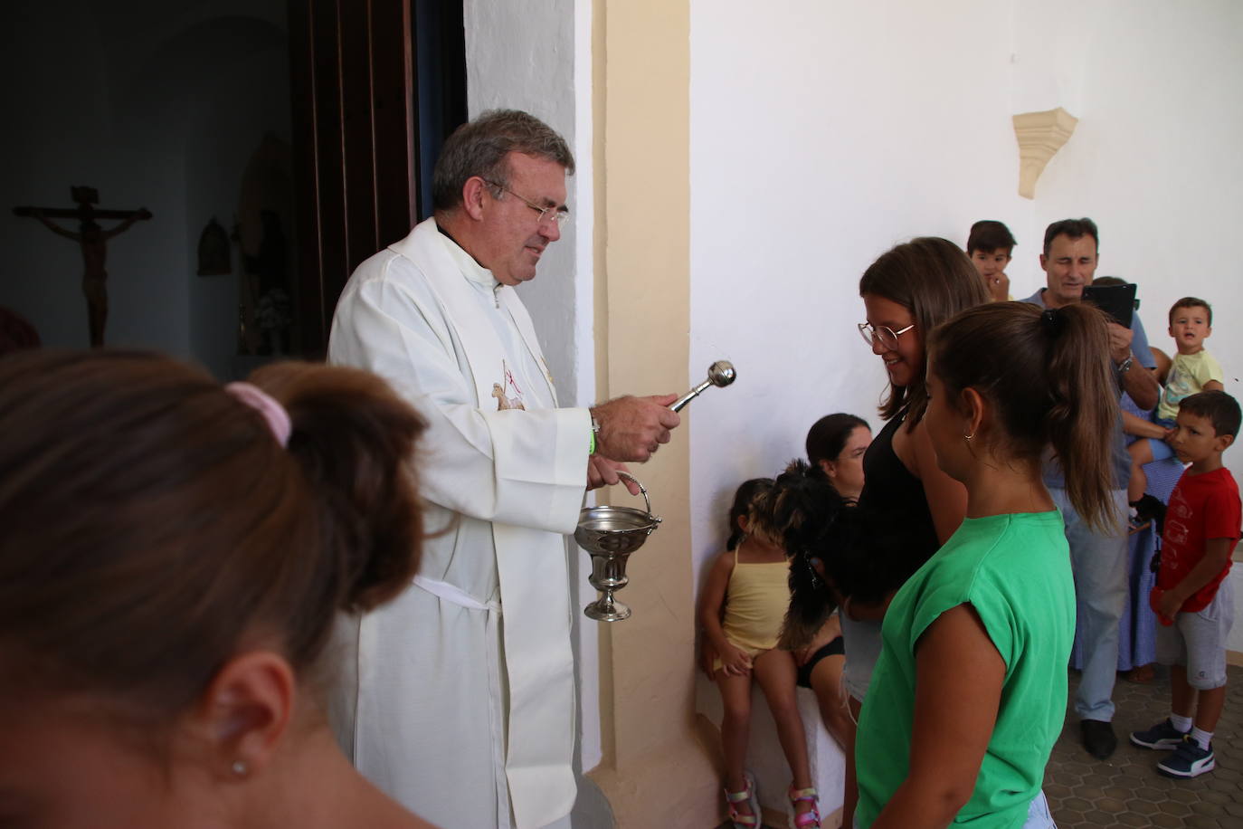 La ermita de San Roque acoge la tradicional bendición de animales