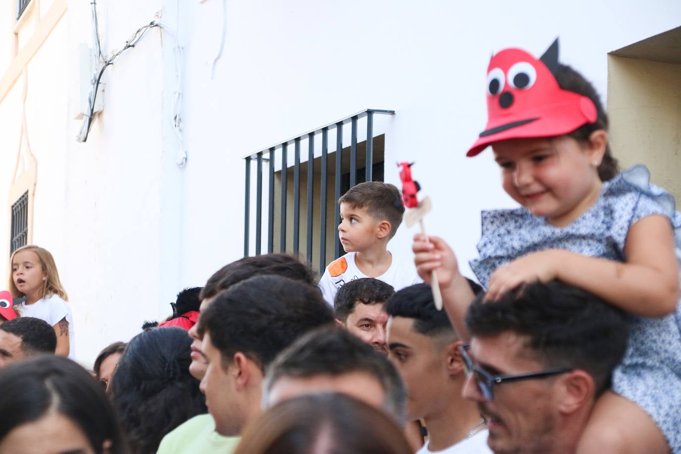 La tradicional &#039;Salida del diablo&#039;, en imágenes