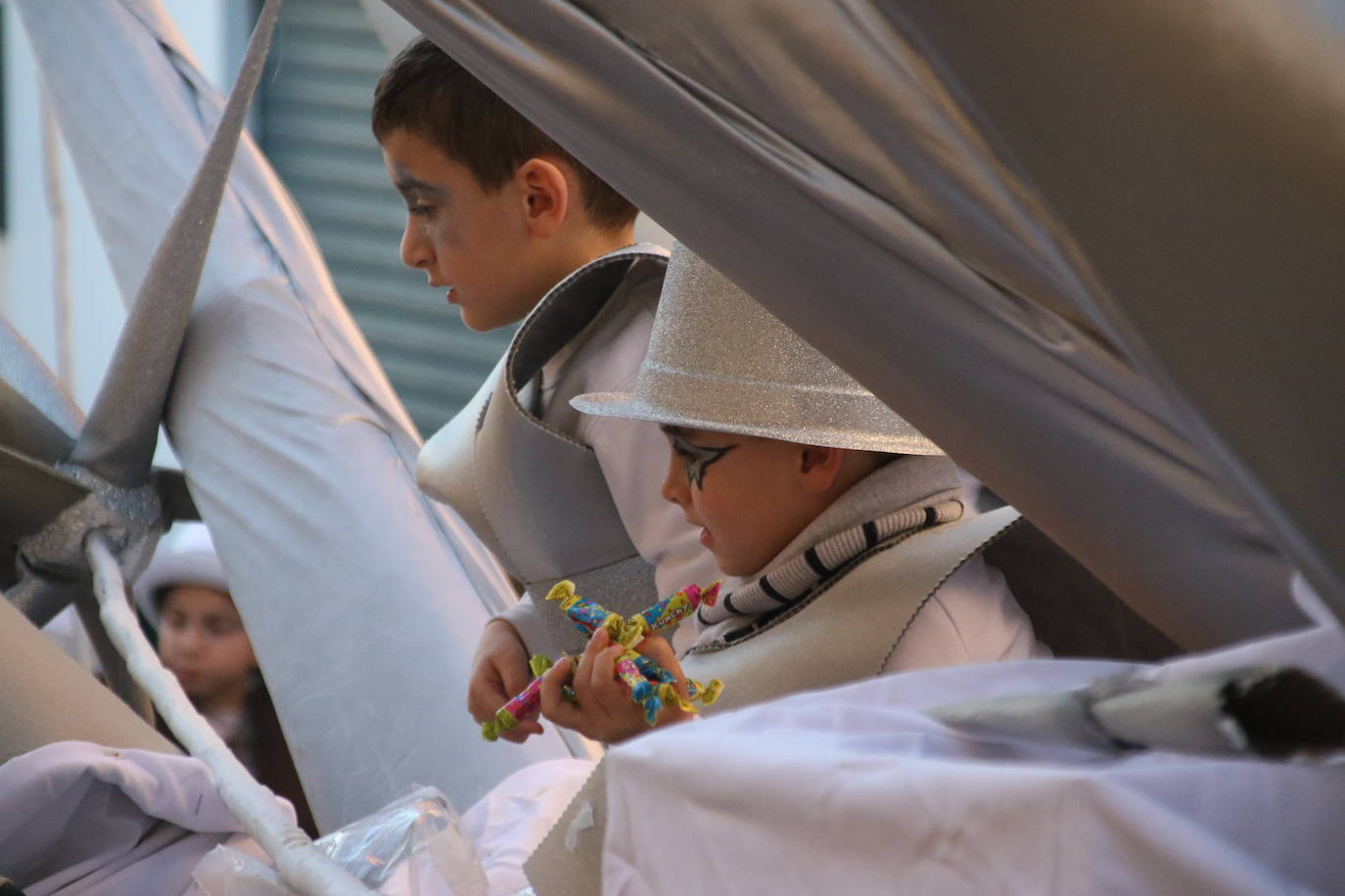 Fotos: La cabalgata de Reyes Magos inunda de ilusión y magia las calles de Jerez