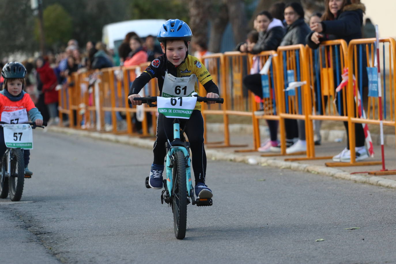 Fotos: Éxito de participación en el II Duatlón Cross Infantil La Bazana 2023