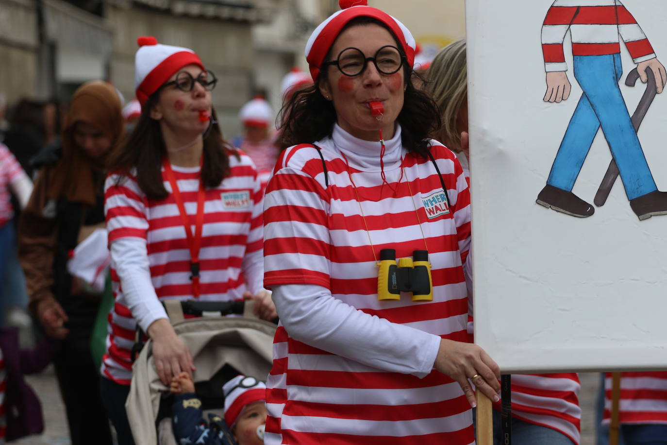 Fotos: Arranca el Carnaval en Jerez de los Caballeros con el desfile de los centros educativos