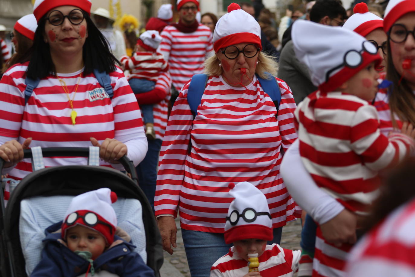 Fotos: Arranca el Carnaval en Jerez de los Caballeros con el desfile de los centros educativos