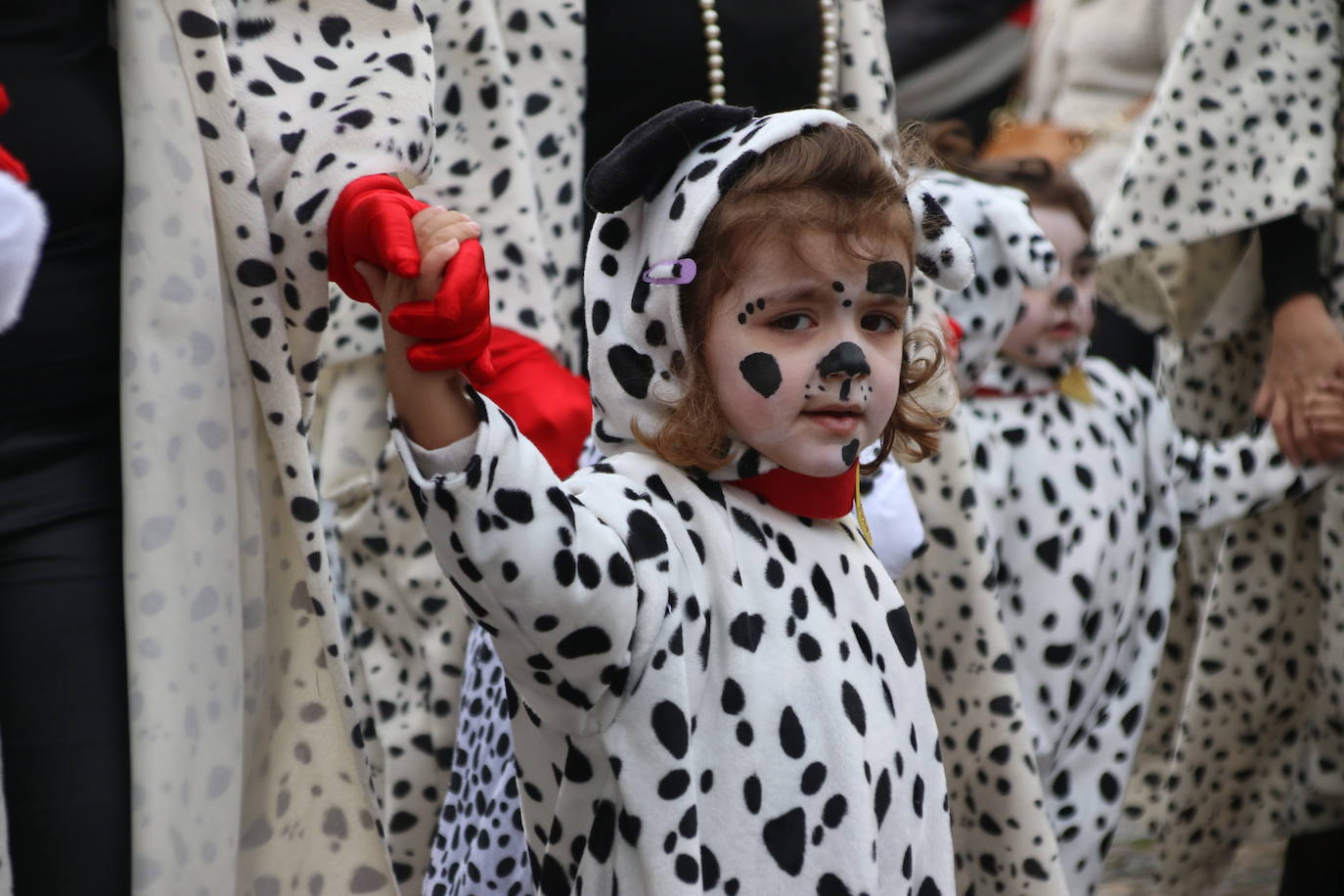 Fotos: Arranca el Carnaval en Jerez de los Caballeros con el desfile de los centros educativos