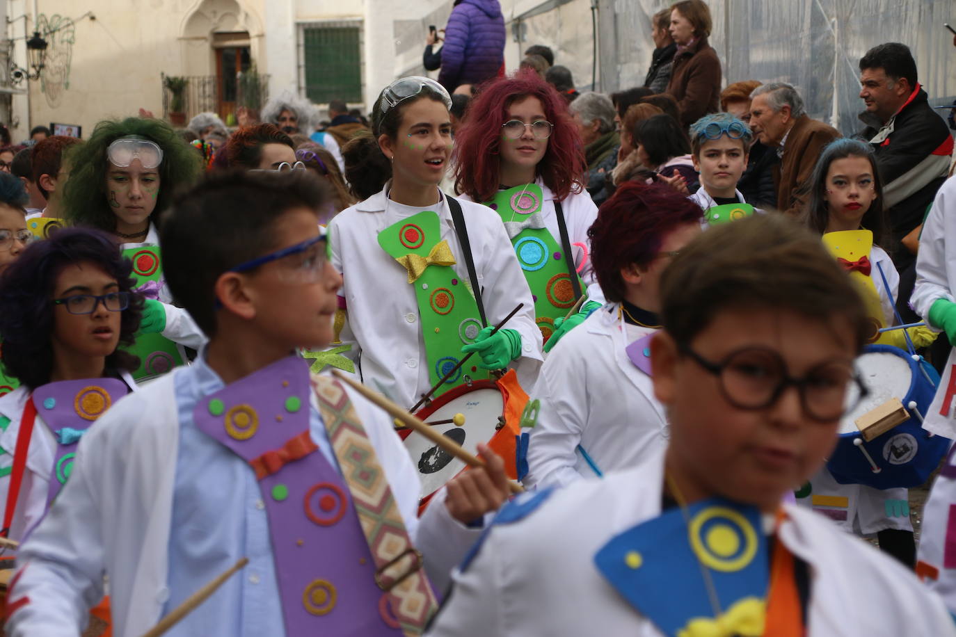 Fotos: Arranca el Carnaval en Jerez de los Caballeros con el desfile de los centros educativos